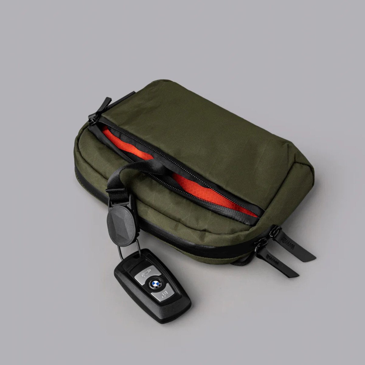 Flight Sling 側肩包 1L