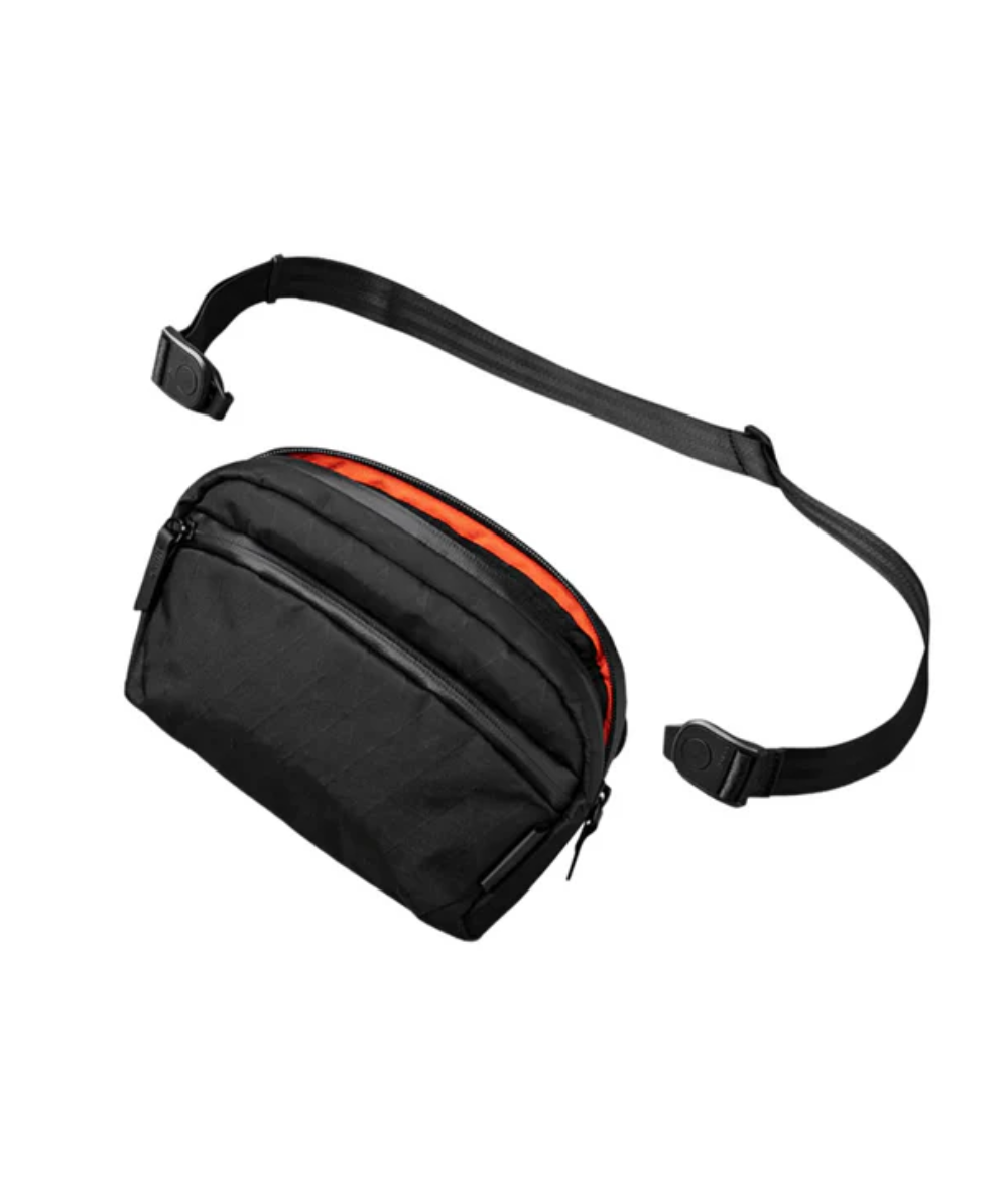 Flight Sling 側肩包 1L