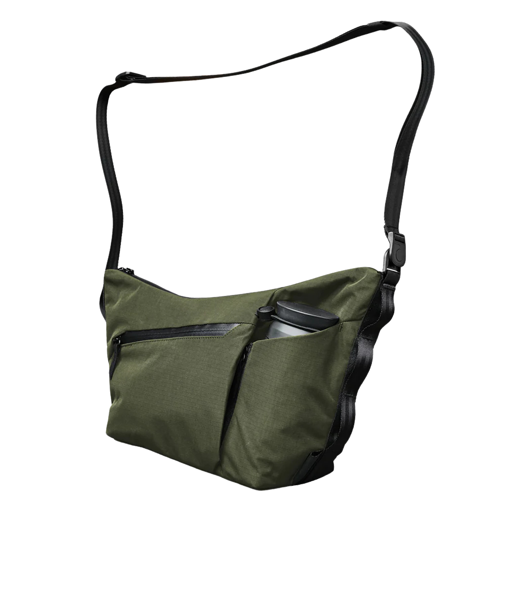 Alpaka Flow Satchel 側肩包