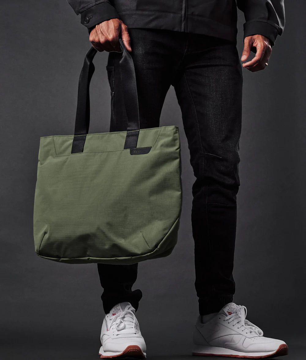Elements Tote (M) 托特包