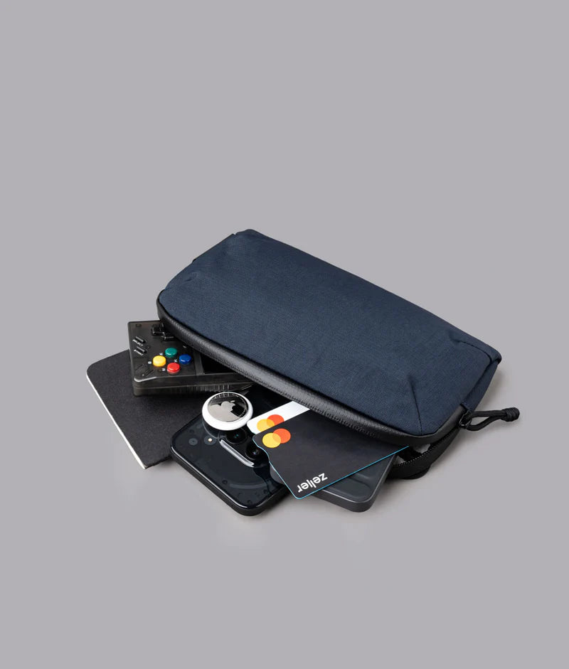 ALPAKA Flight Pouch Pro容量升級,內部分隔設計,分類收納更井然有序。