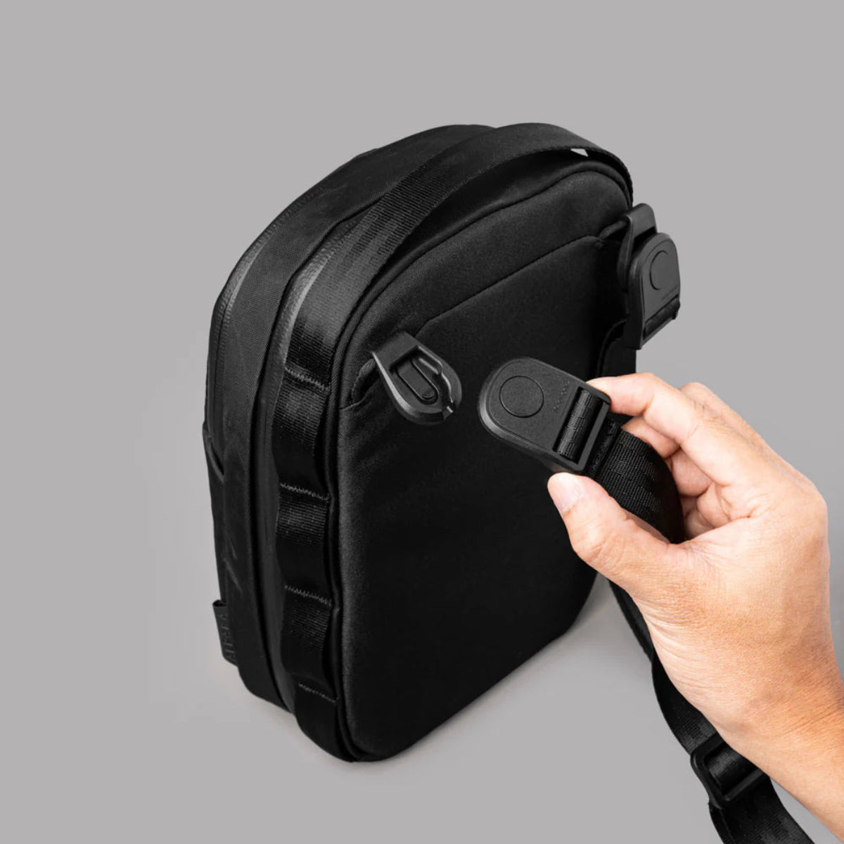 Alpaka Metro Sling Max 側背包|輕薄防水 3L