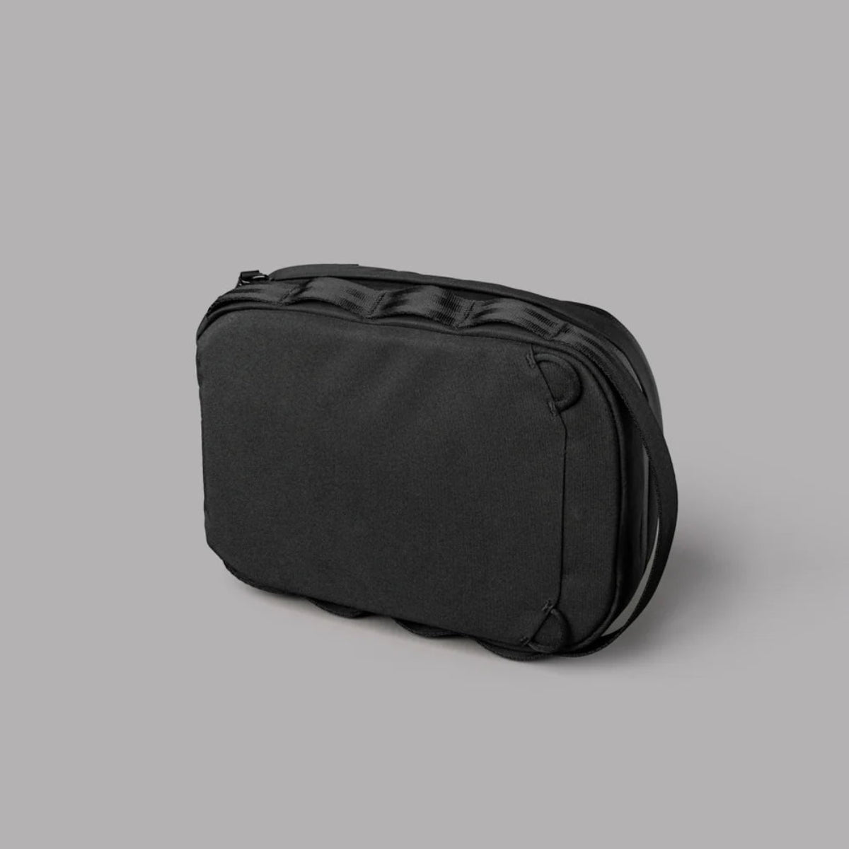 Alpaka Metro Sling Max 側背包|輕薄防水 3L