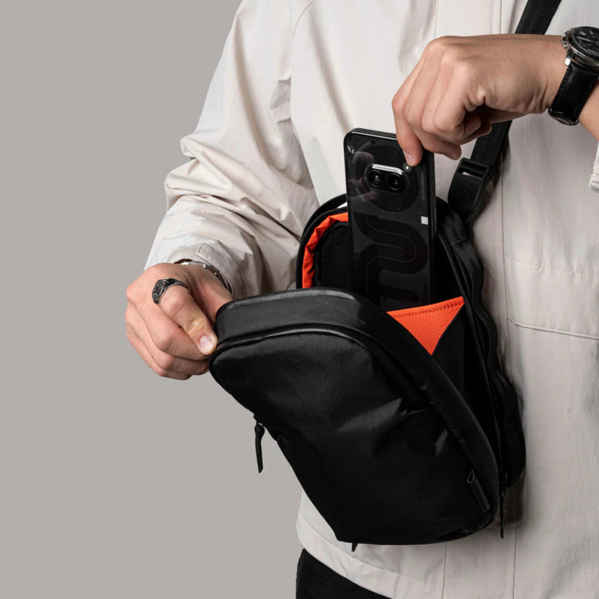 Alpaka Metro Sling Max 側背包|輕薄防水 3L