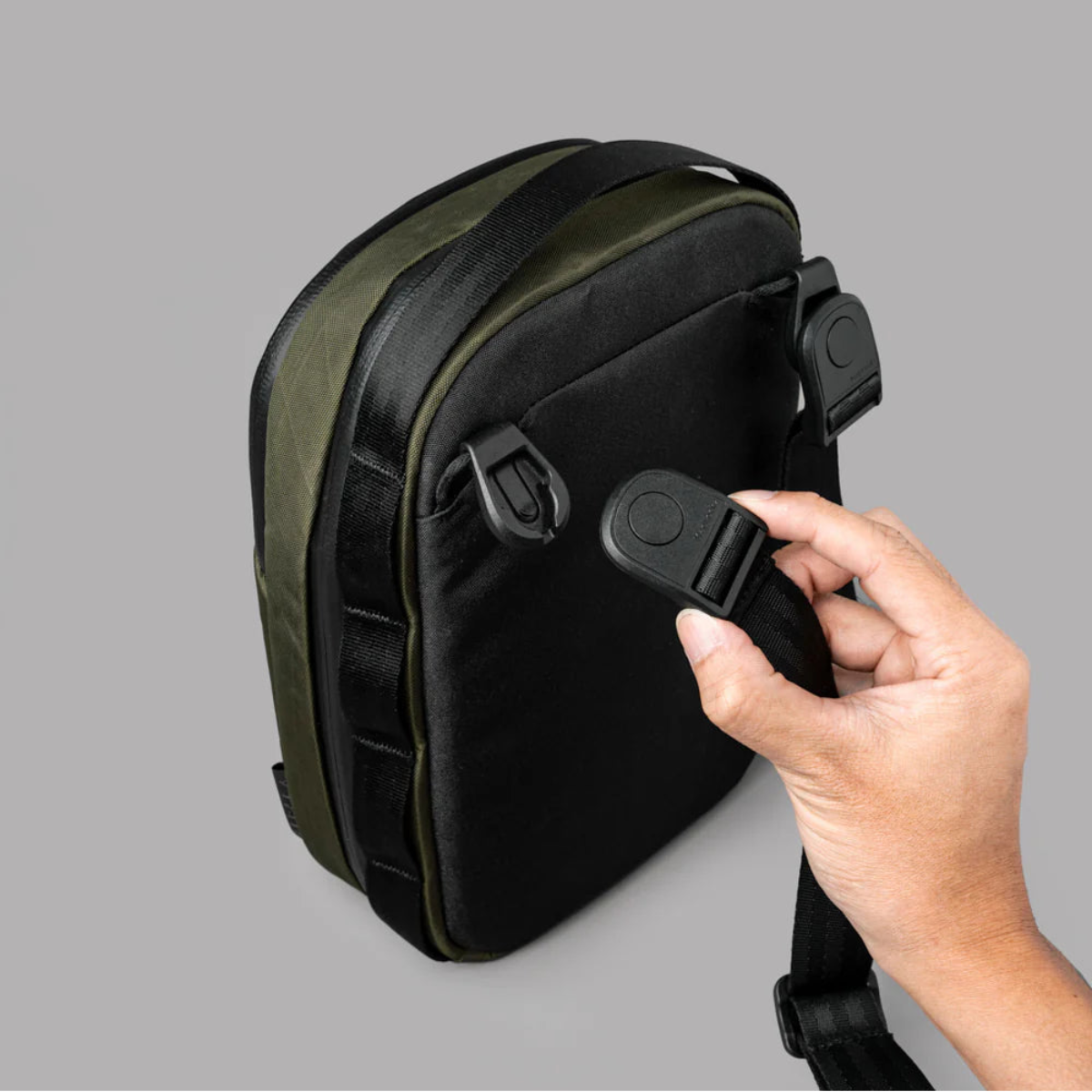Alpaka Metro Sling Max 側背包|輕薄防水 3L