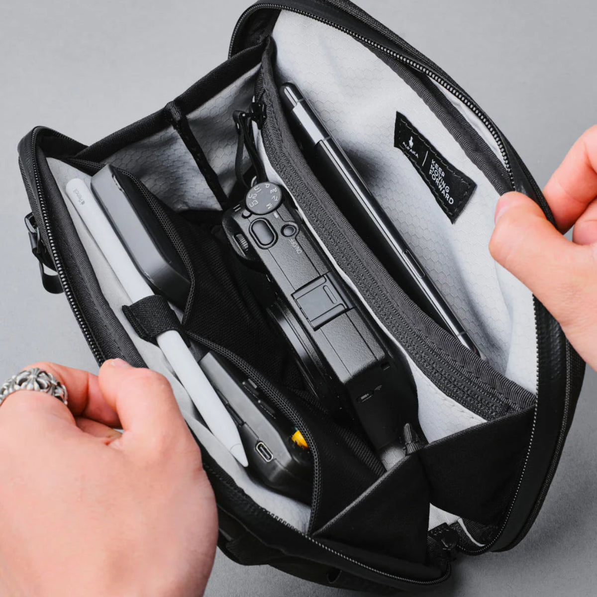 Alpaka Elements Tech Case Mini 收納包|迷你防水款