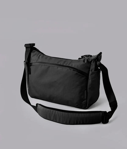 Alpaka Flight Satchel 多功能側肩包