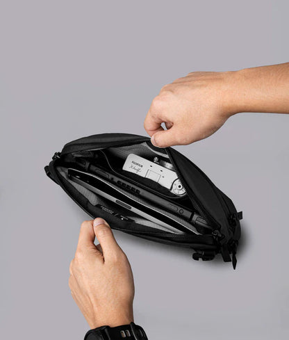 Alpaka Flight Sling Pro 側肩包