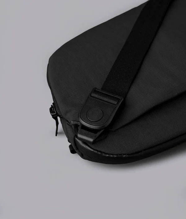 Alpaka Flight Sling Pro 側肩包