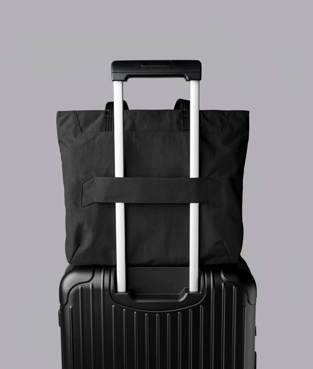 Alpaka Flight Tote (M) 托特包