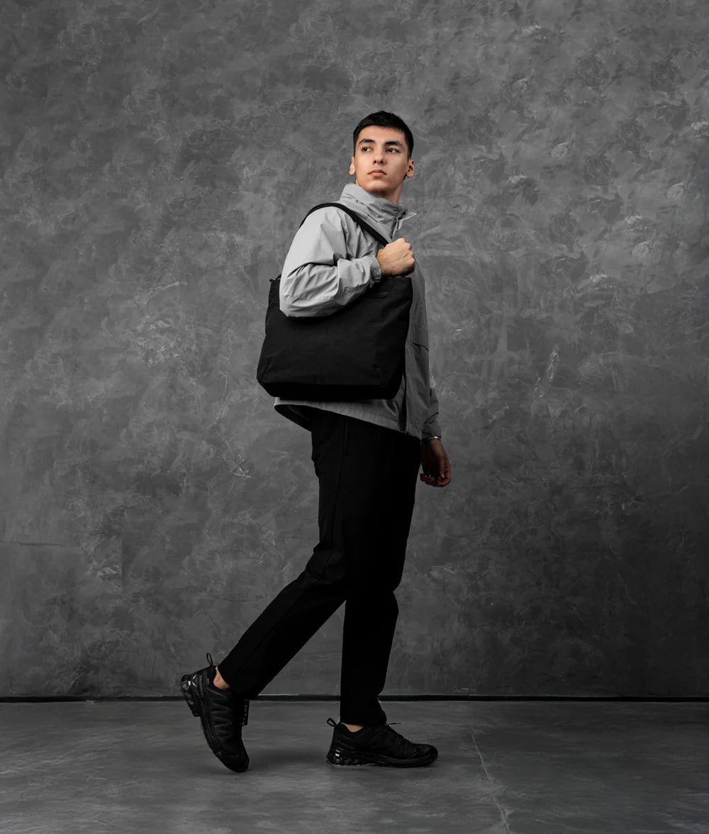 Alpaka Flight Tote (M) 托特包