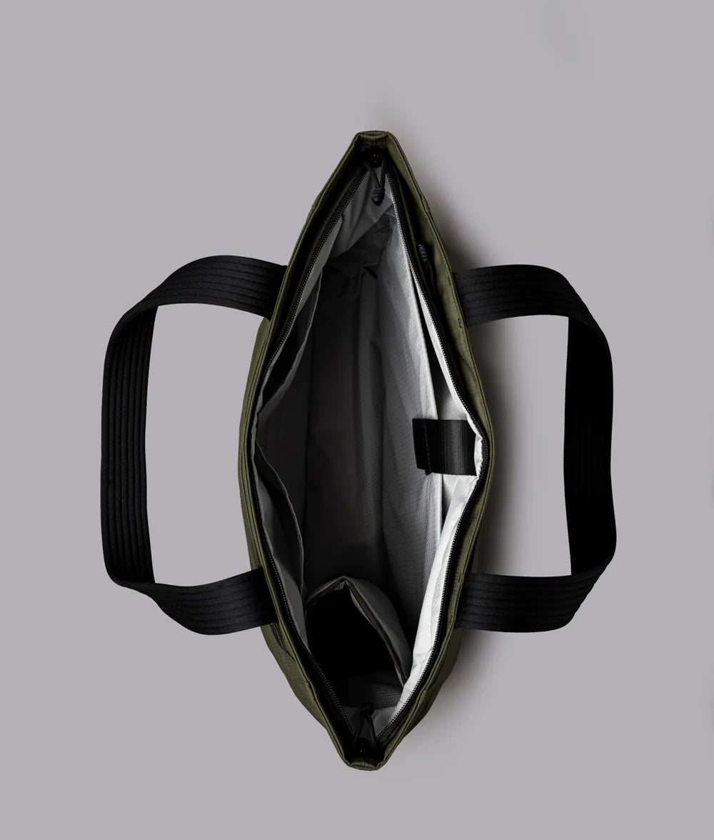 Flight Tote (L) 托特包