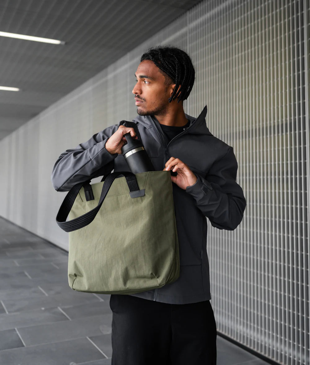 Alpaka Flight Tote (M) 托特包