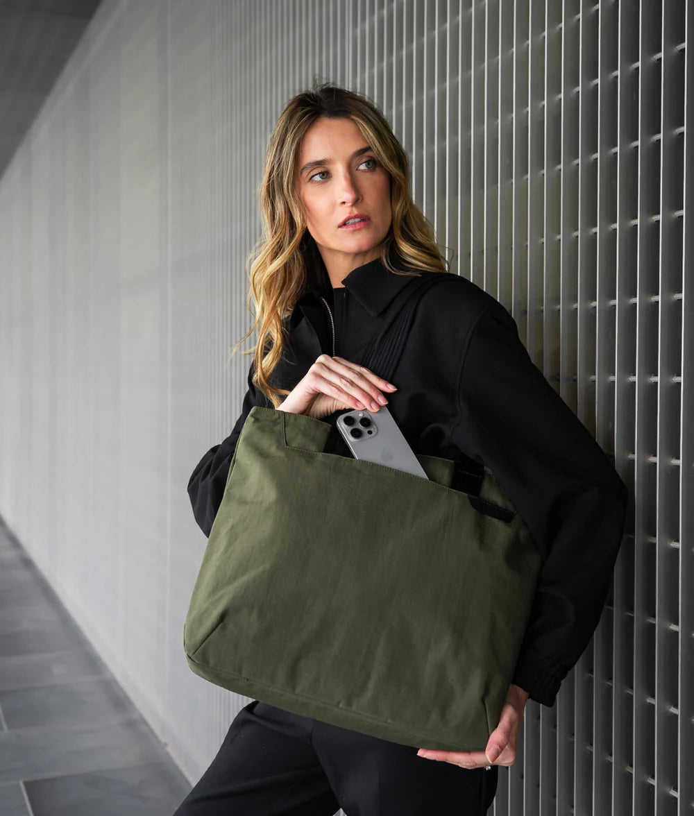 Flight Tote (L) 托特包