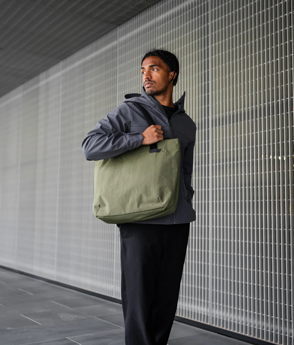 Flight Tote (L) 托特包