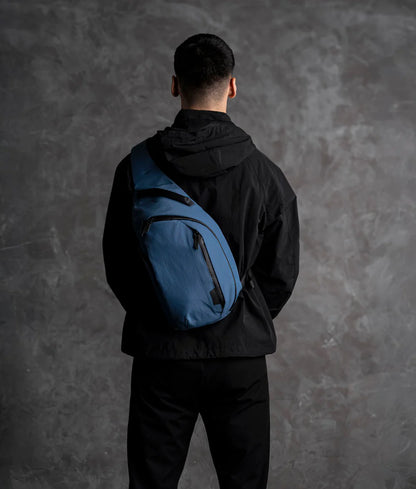 Alpaka Metro Crossbody 肩背包 7.5L
