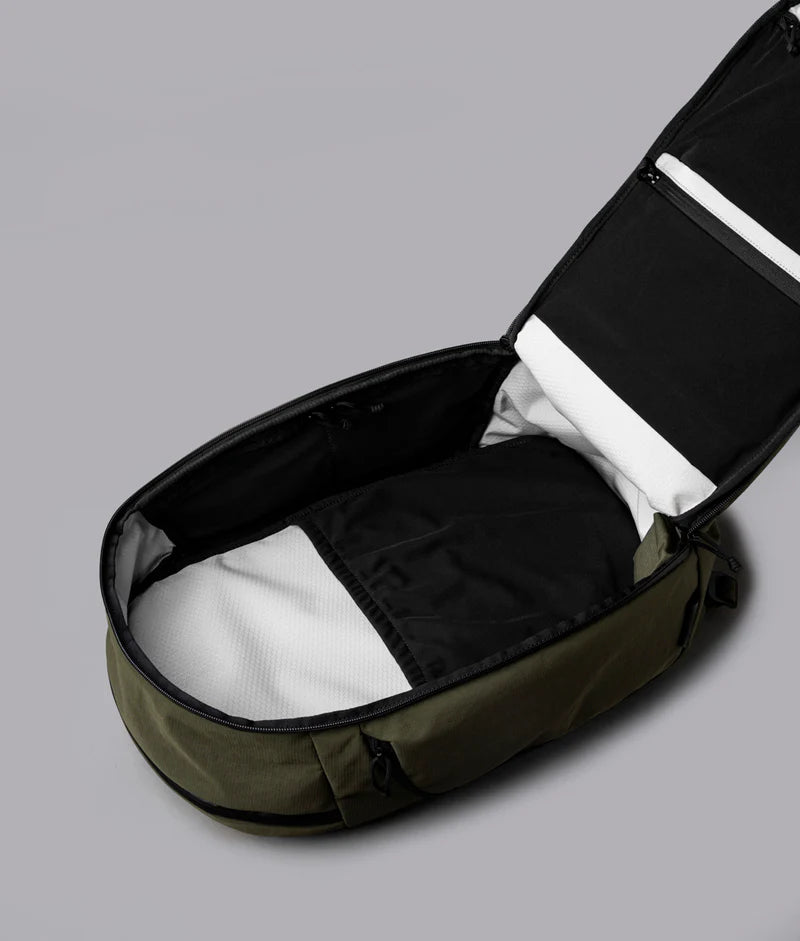 Alpaka Traverse Backpack 旅行背包 30L