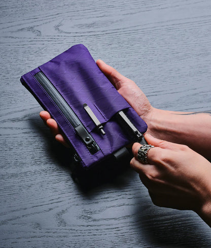 ZIP CLUTCH - LIMITED EDITION VIVID 拉鏈手拿包