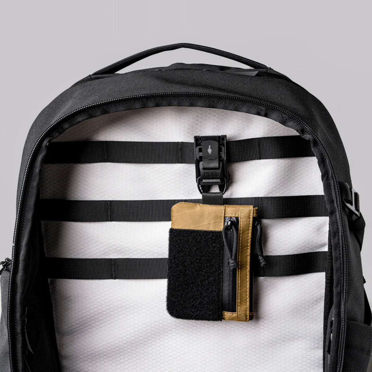 Alpaka Zip Pouch Pro 魔術貼收納包｜防水耐用